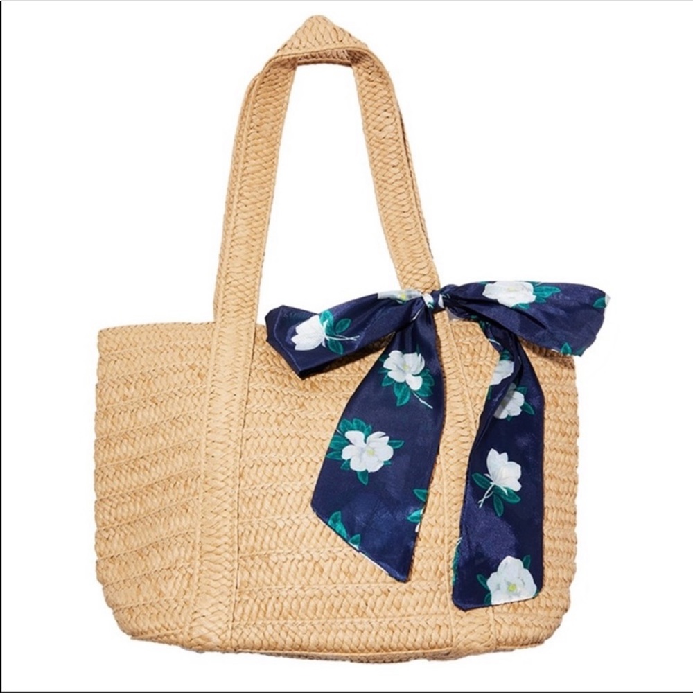 Draper James Fan Fit Fun Tote.